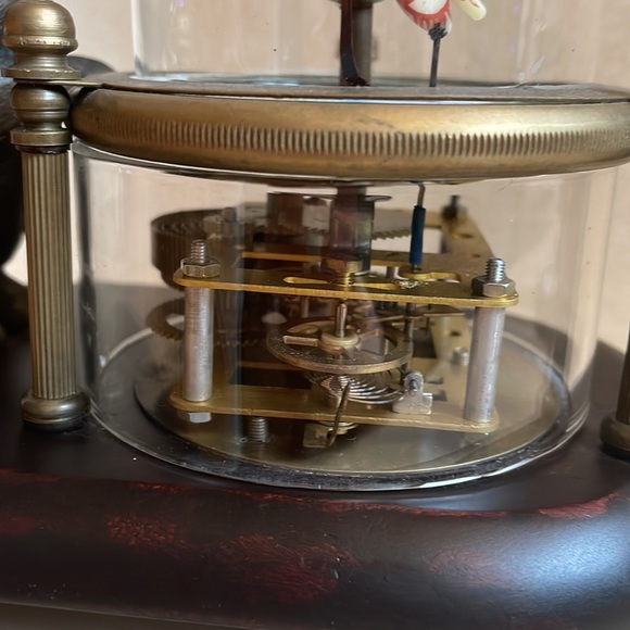 Cat Catching Fish in Glass Case Clock - Picture 4 of 9